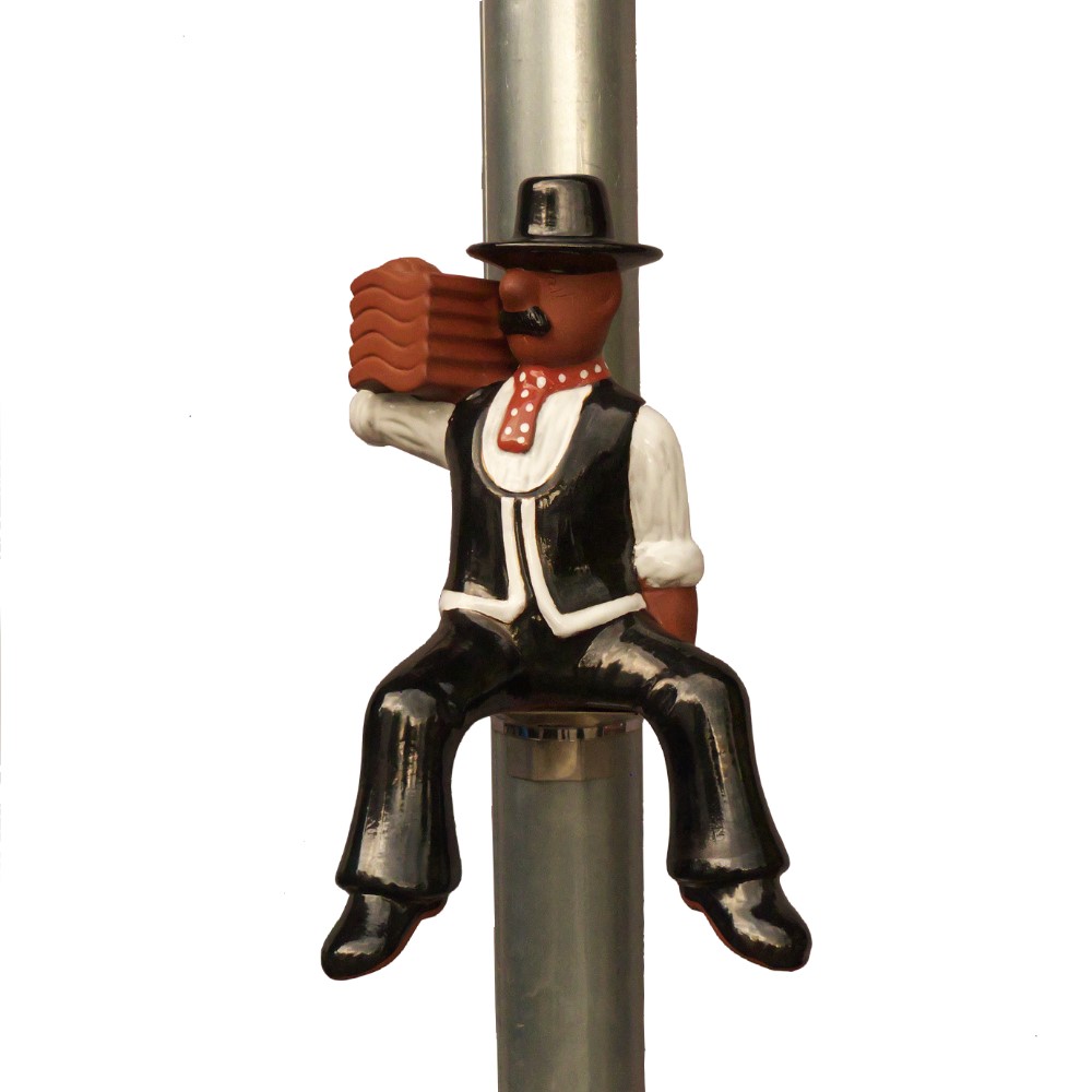Dachdecker mit Ziegel
