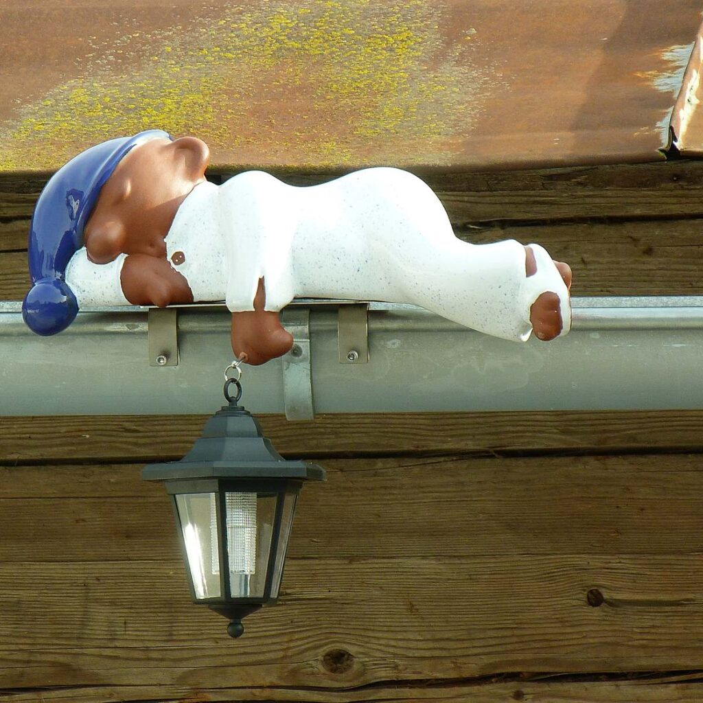Dachfigur Rinnenfigur Julius mit Laterne